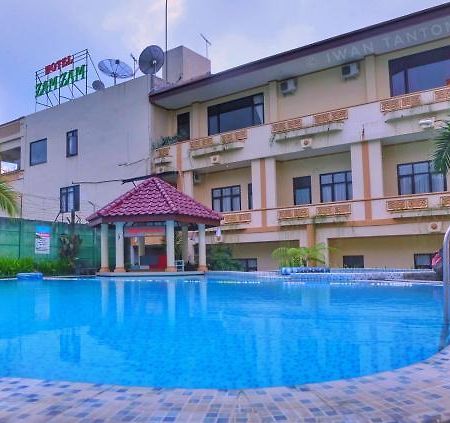 Zamzam Hotel And Resort Batu  Εξωτερικό φωτογραφία