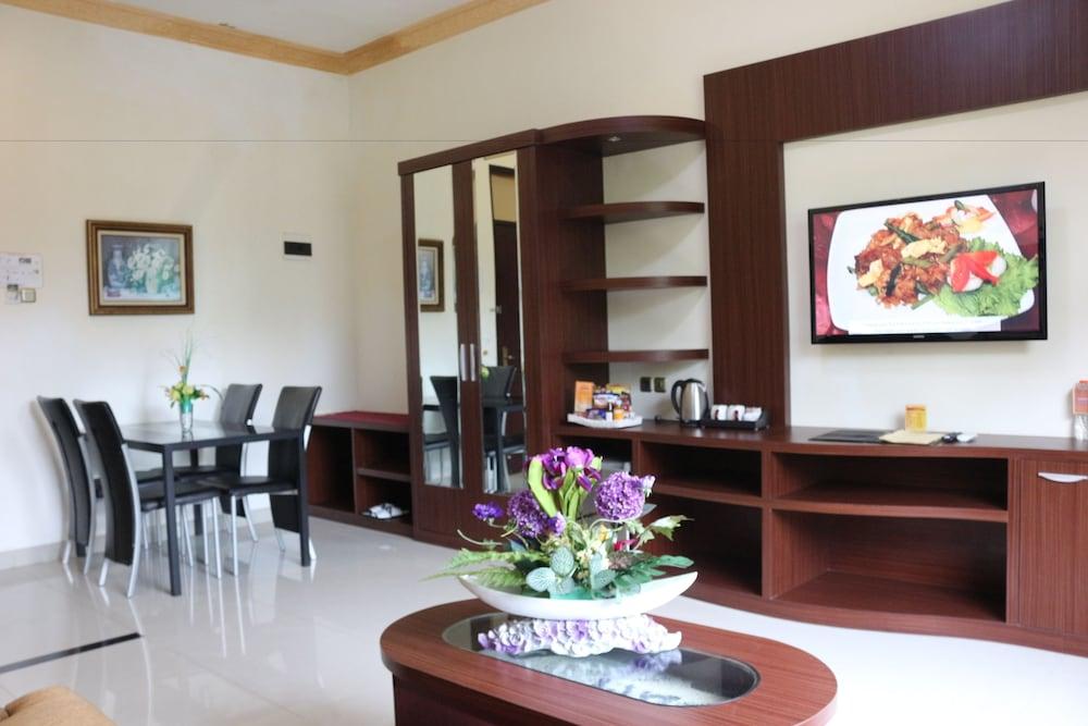 Zamzam Hotel And Resort Batu  Εξωτερικό φωτογραφία